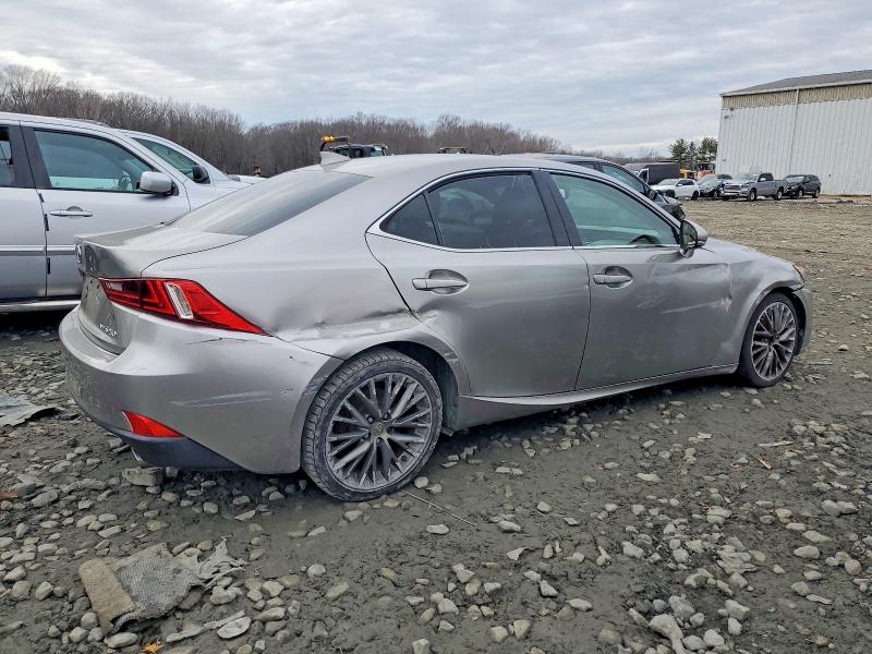 Photo 3 from auction – 2014 LEXUS IS with VIN JTHCF1D24E5007717