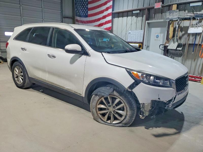 Photo 4 from auction – 2016 KIA SORENTO LX with VIN 5XYPGDA52GG175978