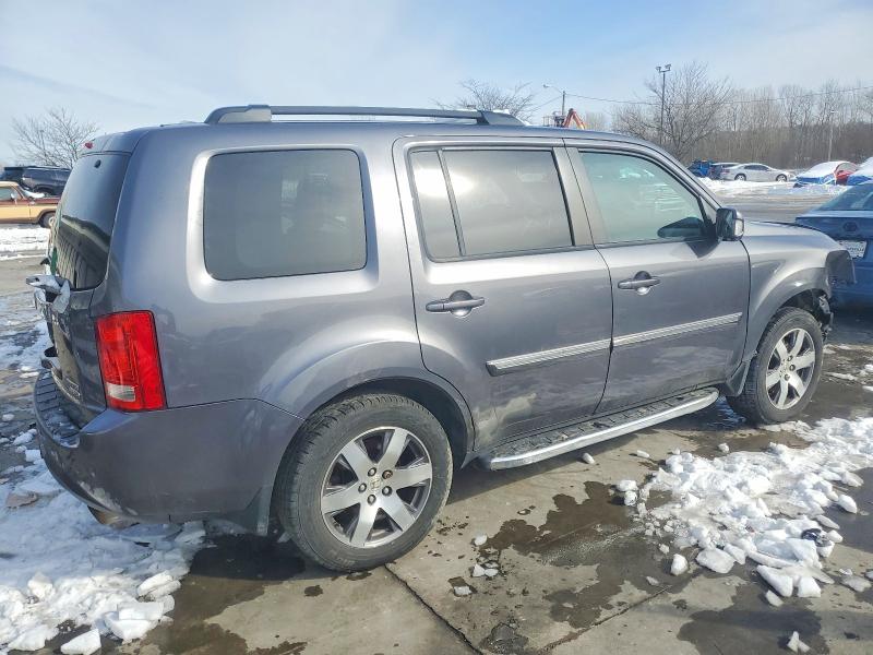 Photo 3 from auction – 2015 HONDA PILOT TOUR with VIN 5FNYF4H94FB027479