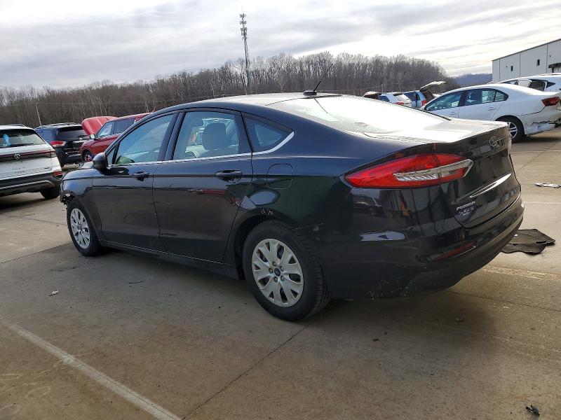 Photo 2 from auction – 2019 FORD FUSION S with VIN 3FA6P0G70KR130281