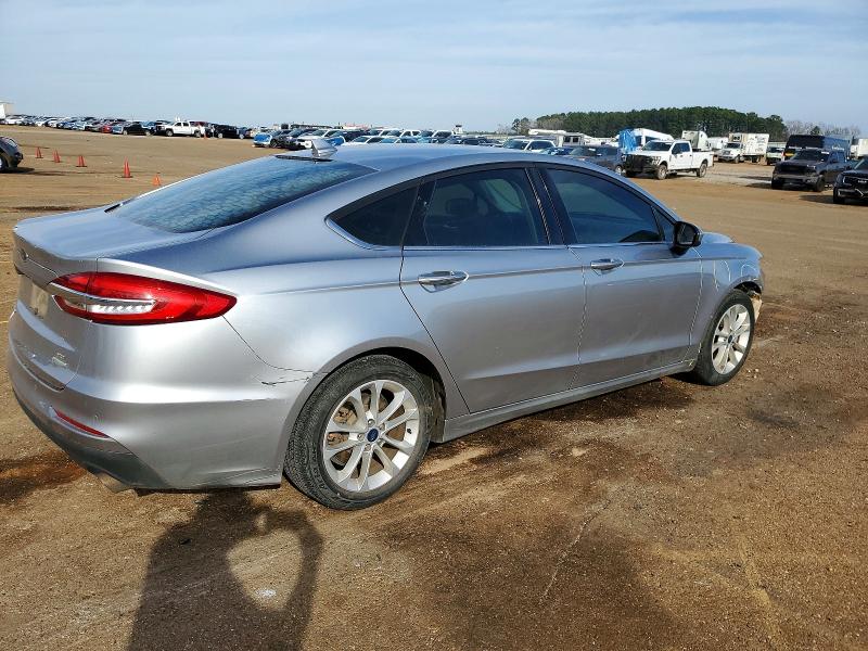 Photo 3 from auction – 2020 FORD FUSION SE with VIN 3FA6P0HD0LR258784