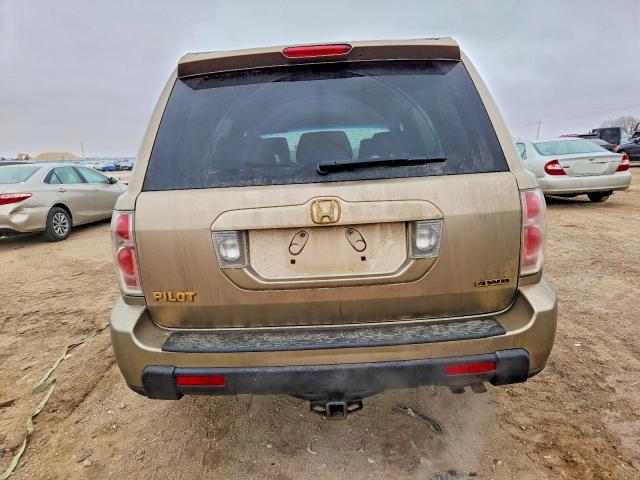 Photo 6 from auction – 2006 HONDA PILOT EX with VIN 5FNYF18486B006556