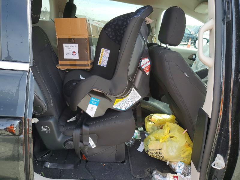Photo 11 from auction – 2023 CHRYSLER VOYAGER LX with VIN 2C4RC1CG4PR596520