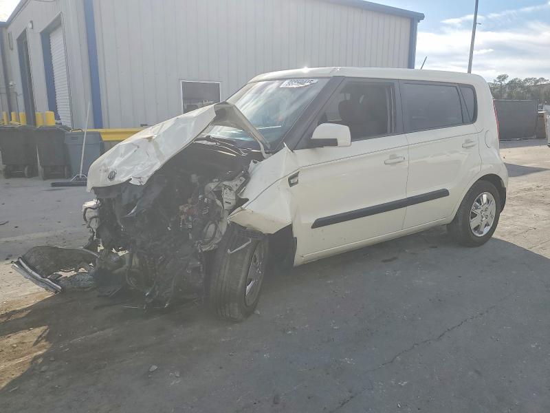 KIA SOUL 2012 with VIN KNDJT2A54C7446715 - Photo from auction