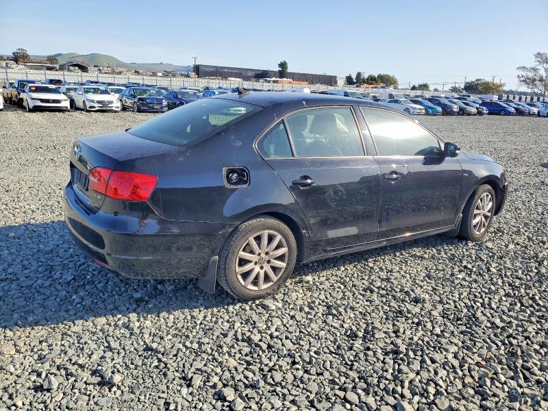 Photo 3 from auction – 2012 VOLKSWAGEN JETTA SE with VIN 3VWDP7AJ7CM374682
