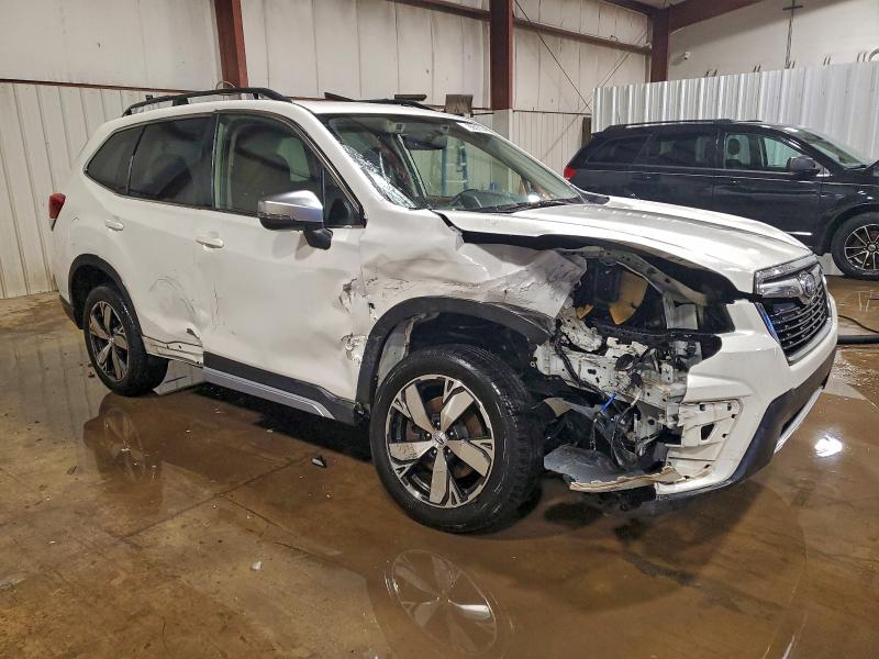 Photo 4 from auction – 2021 SUBARU FORESTER T with VIN JF2SKAXC3MH438478