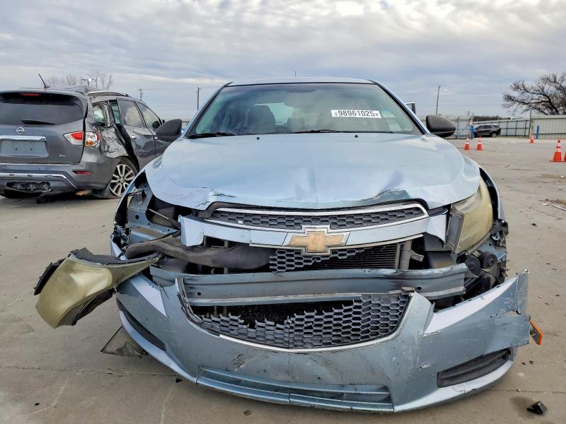 Photo 5 from auction – 2011 CHEVROLET CRUZE with VIN 1G1PC5SH3B7244654
