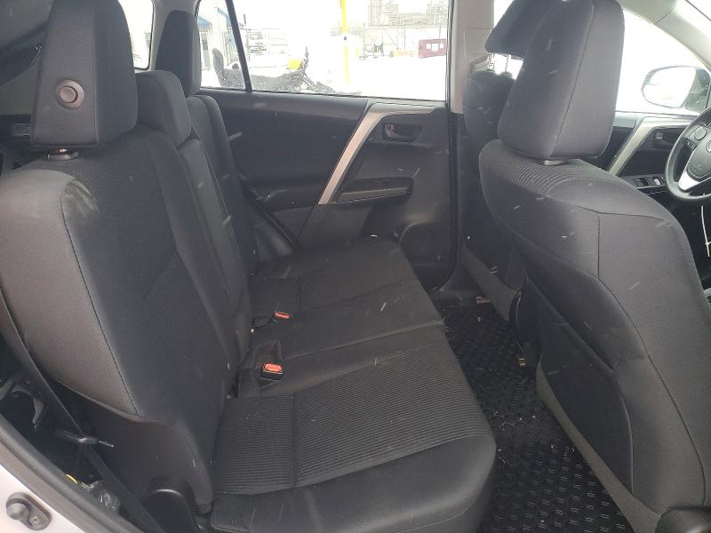 Photo 10 from auction – 2017 TOYOTA RAV4 LE with VIN 2T3BFREV5HW573970
