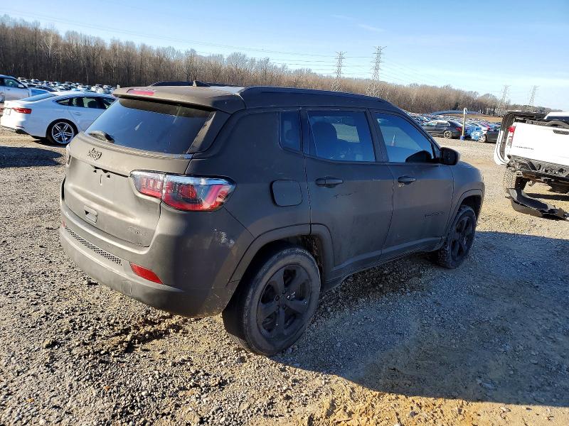 Photo 3 from auction – 2017 JEEP COMPASS LA with VIN 3C4NJDBB5HT635853