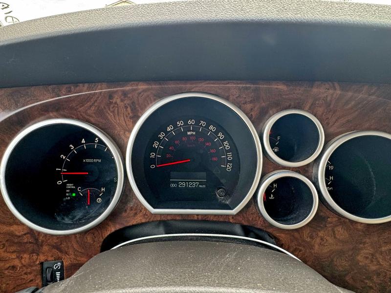 Photo 8 from auction – 2010 TOYOTA SEQUOIA PL with VIN 5TDDW5G13AS038588