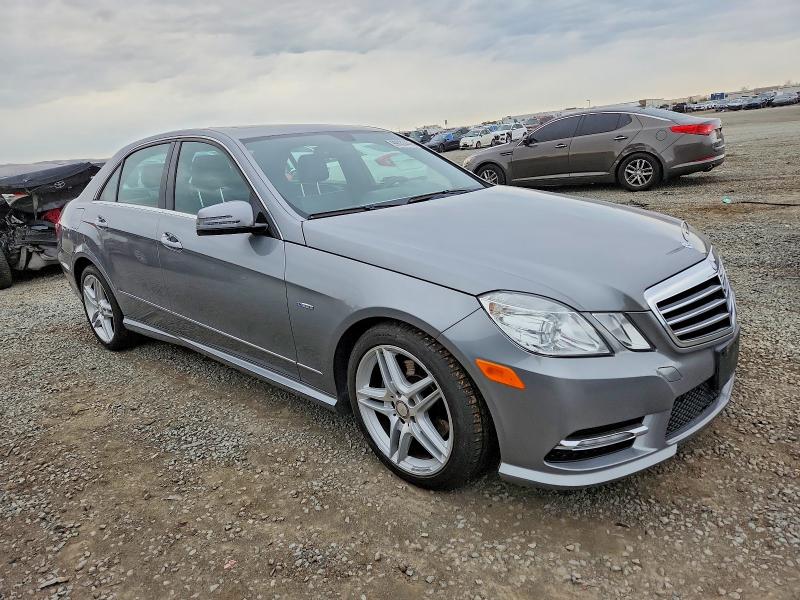 Photo 4 from auction – 2012 MERCEDES-BENZ E with VIN WDDHF5KB3CA588915