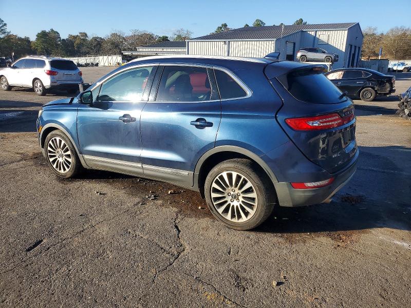 Photo 2 from auction – 2017 LINCOLN MKC RESERV with VIN 5LMCJ3D97HUL14603