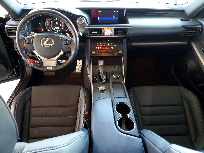 Photo 8 from auction – 2018 LEXUS IS 300 with VIN JTHBA1D29J5079727