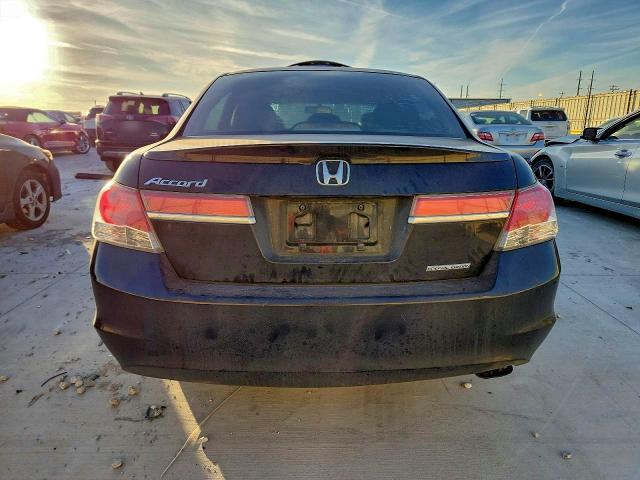 Photo 6 from auction – 2012 HONDA ACCORD with VIN 1HGCP2F69CA043977