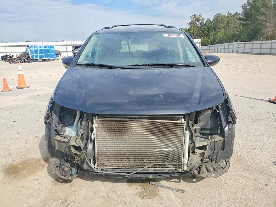 Photo 5 from auction – 2016 HONDA ODYSSEY with VIN 5FNRL5H66GB067623
