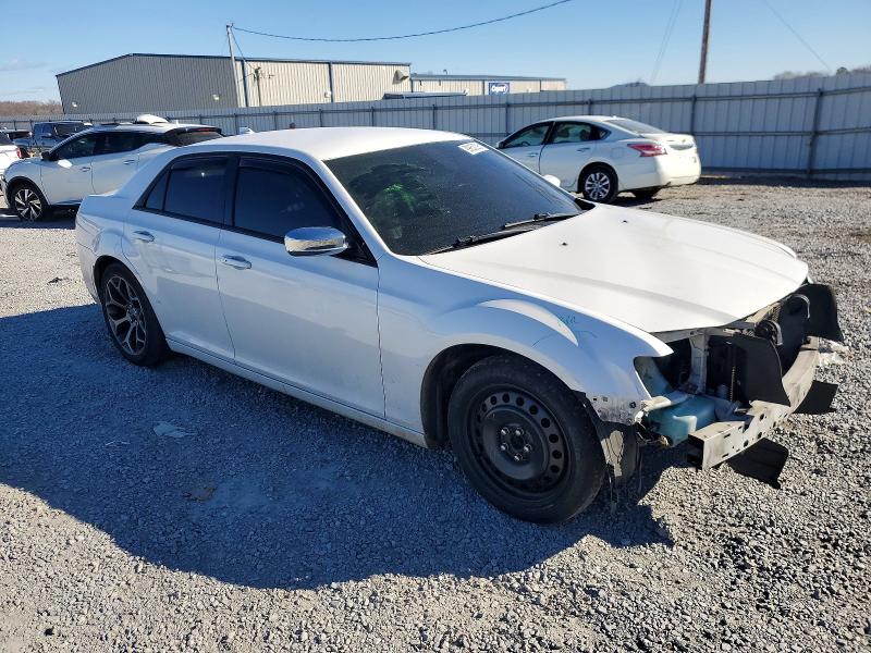 Photo 4 from auction – 2015 CHRYSLER 300 with VIN 2C3CCABG2FH820335