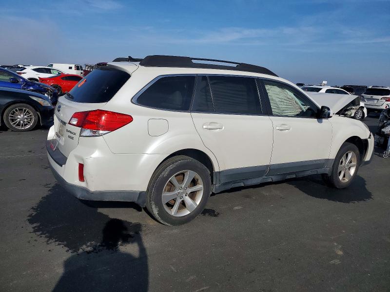 Photo 3 from auction – 2014 SUBARU OUTBACK with VIN 4S4BRBLC3E3313478