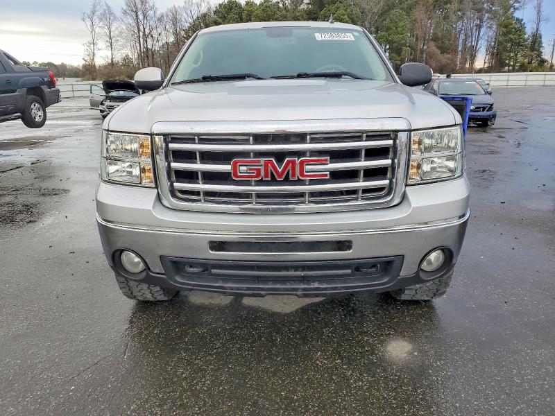 Photo 5 from auction – 2011 GMC SIERRA K15 with VIN 3GTP2WE30BG384438