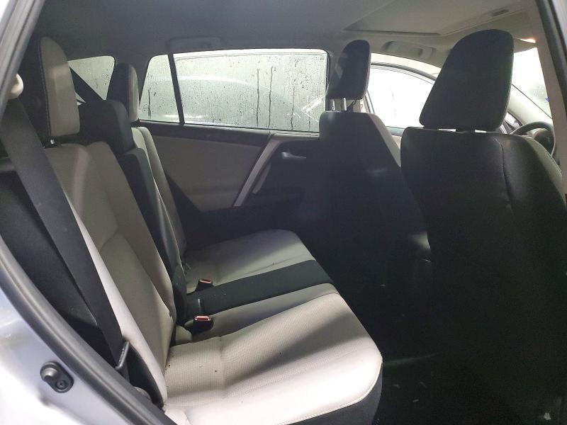 Photo 10 from auction – 2018 TOYOTA RAV4 ADVEN with VIN 2T3WFREV3JW424531
