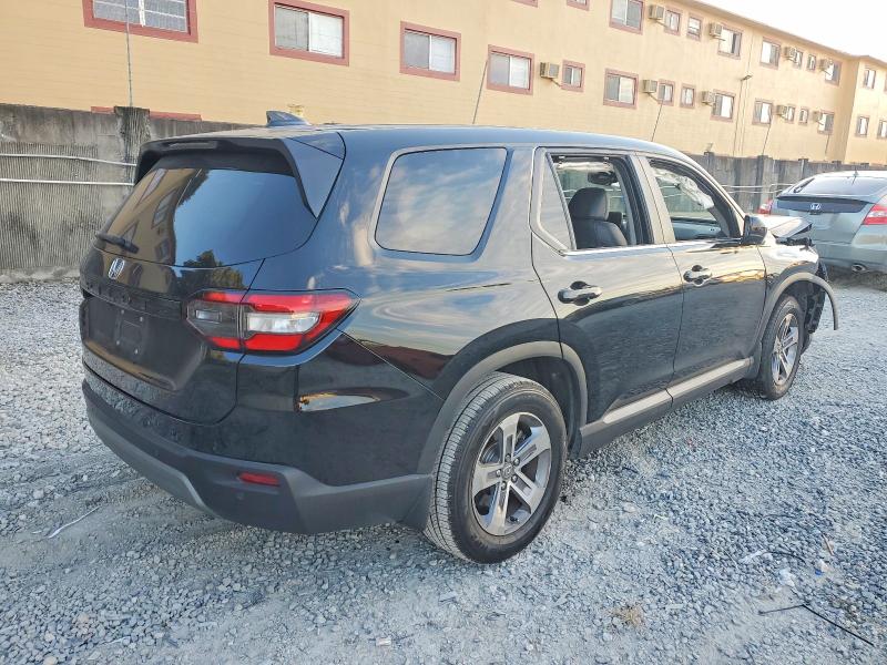 Photo 3 from auction – 2025 HONDA PILOT EXL with VIN 5FNYG2H43SB020264