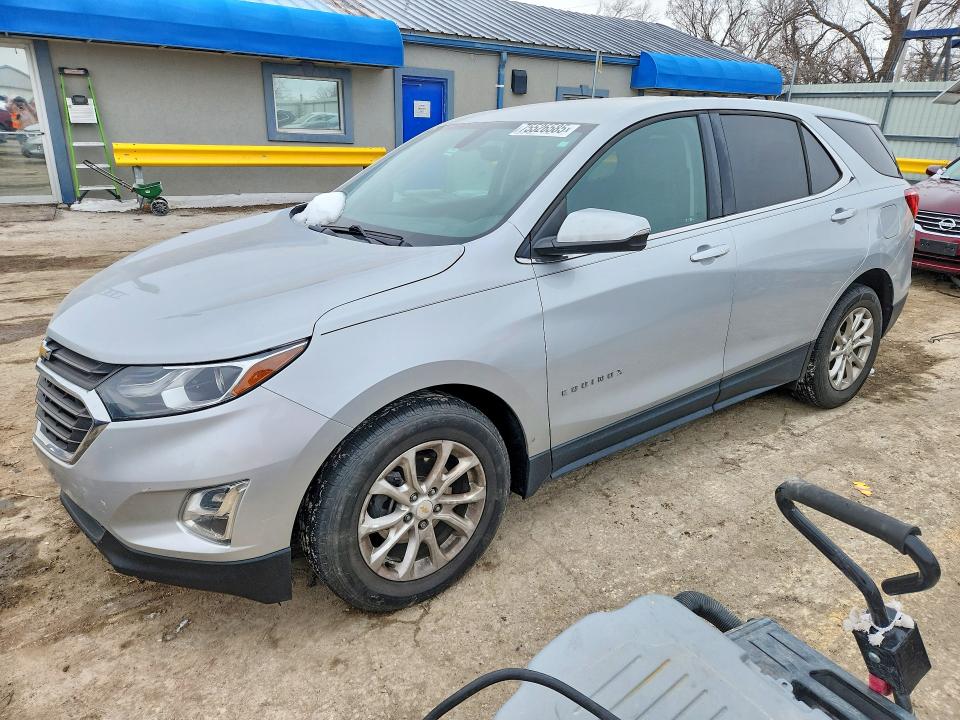 CHEVROLET EQUINOX 2018 with VIN 2GNAXJEV1J6231161 - Photo from auction