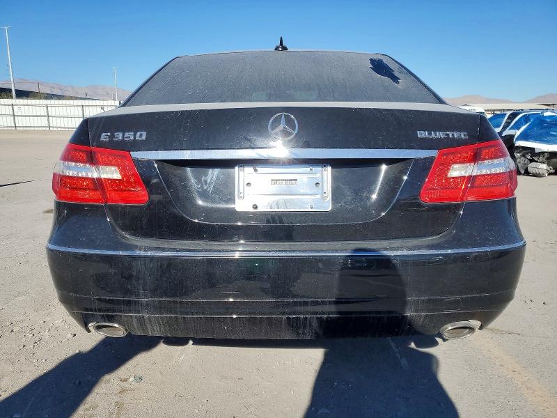 Photo 6 from auction – 2012 MERCEDES-BENZ E with VIN WDDHF2EB8CA639416
