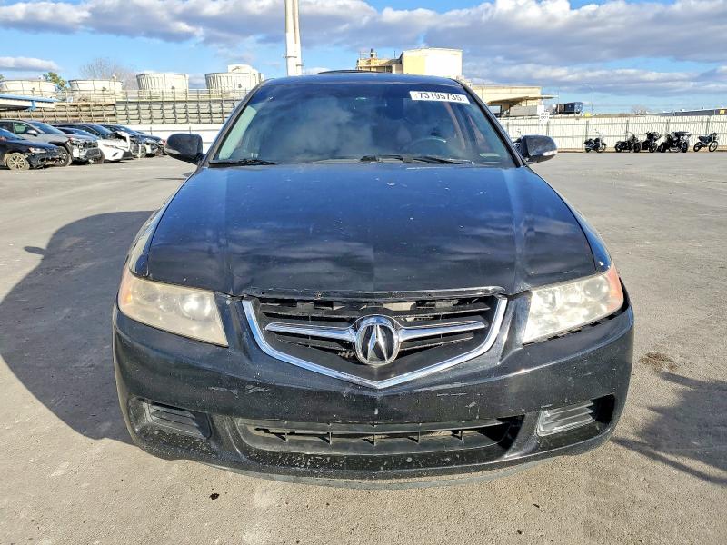 Photo 5 from auction – 2005 ACURA TSX with VIN JH4CL96895C027711