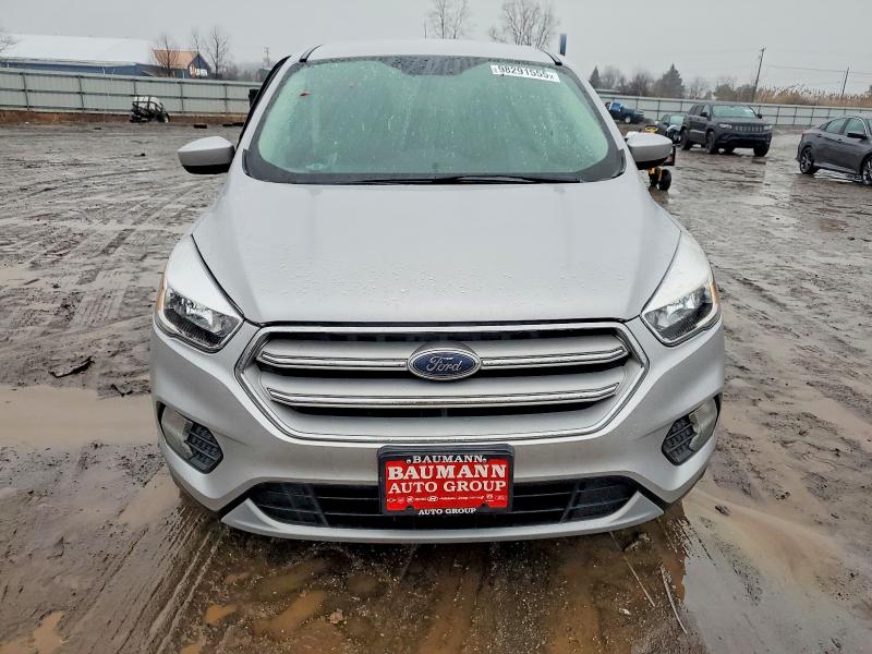 Photo 5 from auction – 2019 FORD ESCAPE SE with VIN 1FMCU0GD3KUA24164