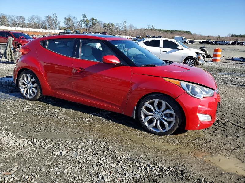 Photo 4 from auction – 2013 HYUNDAI VELOSTER with VIN KMHTC6AD6DU171547