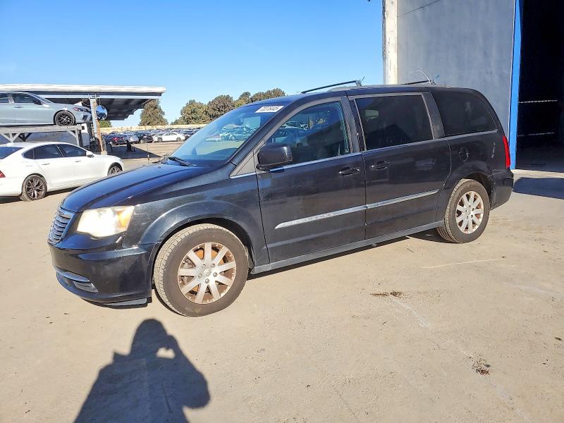 Photo 1 from auction – 2013 CHRYSLER TOWN & COU with VIN 2C4RC1BG6DR742896