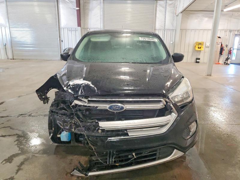 Photo 5 from auction – 2017 FORD ESCAPE SE with VIN 1FMCU9GD9HUD02420