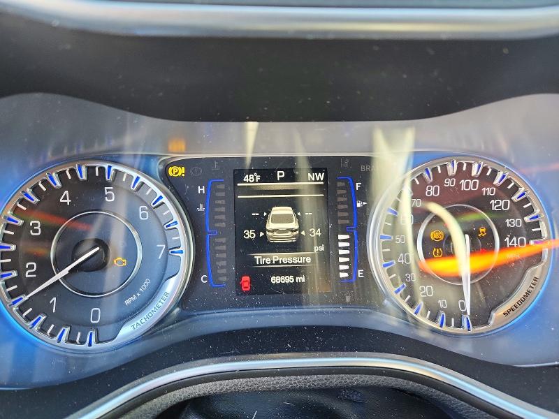 صورة رقم 9 من المزاد - 2015 CHRYSLER 200 LIMITE مع VIN 1C3CCCAB6FN532925