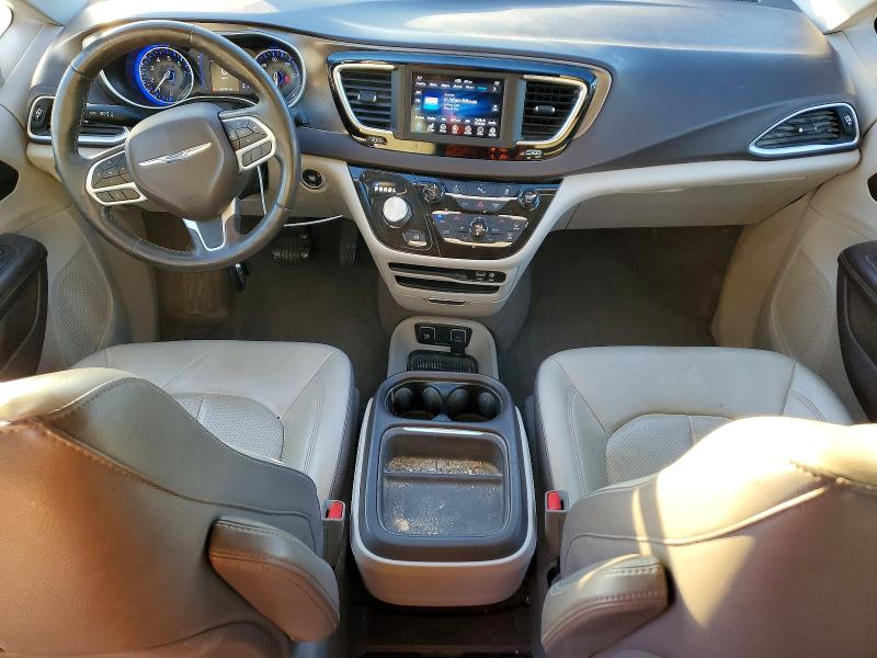 Photo 8 from auction – 2019 CHRYSLER PACIFICA with VIN 2C4RC1BG4KR710655