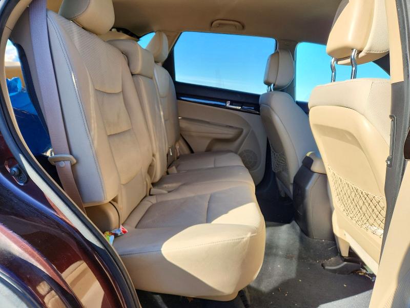 Photo 11 from auction – 2011 KIA SORENTO with VIN 5XYKTCA15BG057333