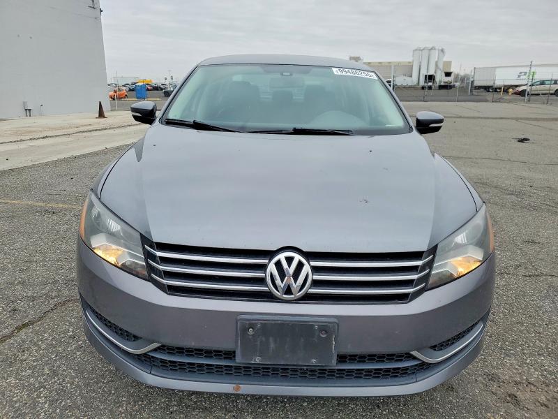 Photo 5 from auction – 2014 VOLKSWAGEN PASSAT S with VIN 1VWAT7A30EC070632