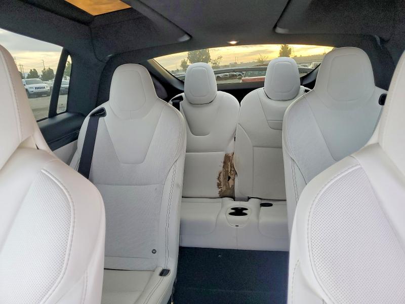 Photo 10 from auction – 2018 TESLA MODEL X with VIN 5YJXCBE41JF120860