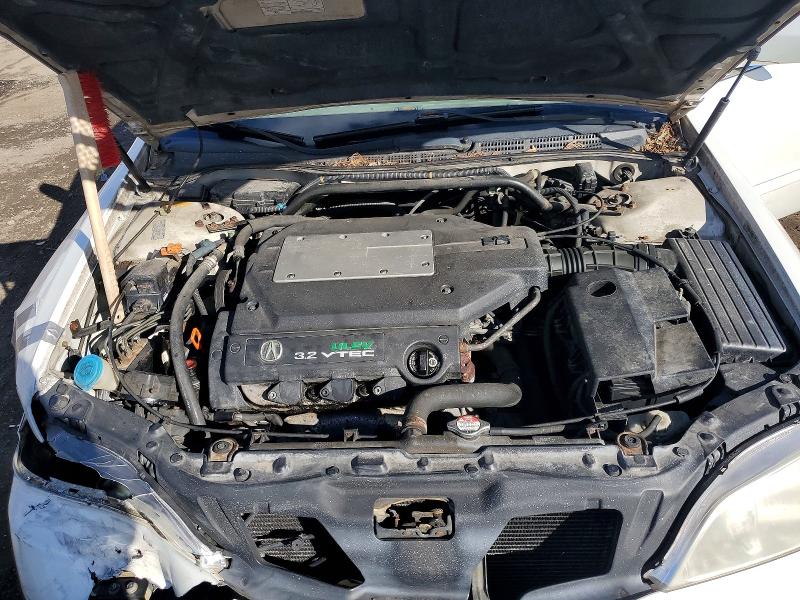 Photo 11 from auction – 2000 ACURA 3.2TL with VIN 19UUA5665YA038760