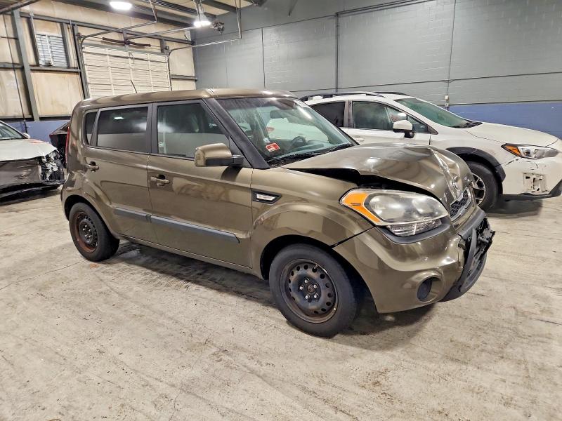 Photo 4 from auction – 2013 KIA SOUL with VIN KNDJT2A54D7561199