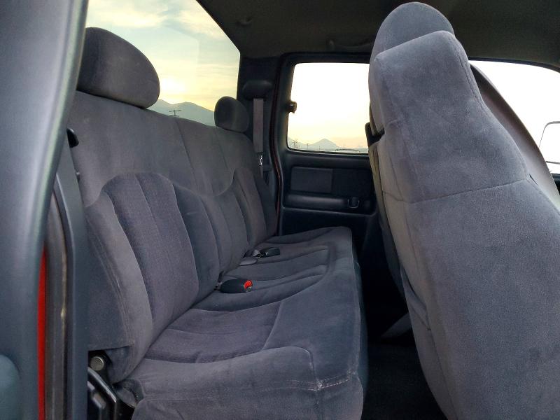 Photo 10 from auction – 2001 CHEVROLET SILVERADO with VIN 2GCEK19T611333490