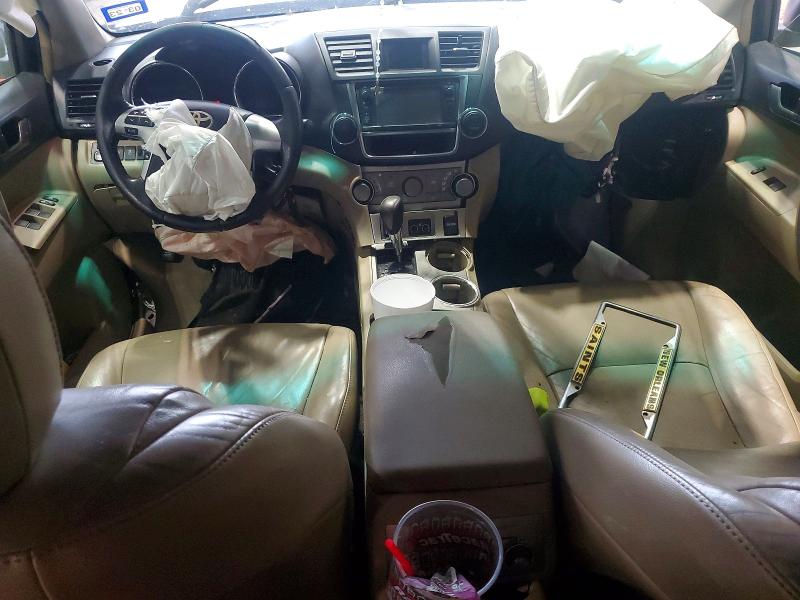 Photo 8 from auction – 2013 TOYOTA HIGHLANDER with VIN 5TDZK3EH0DS116089