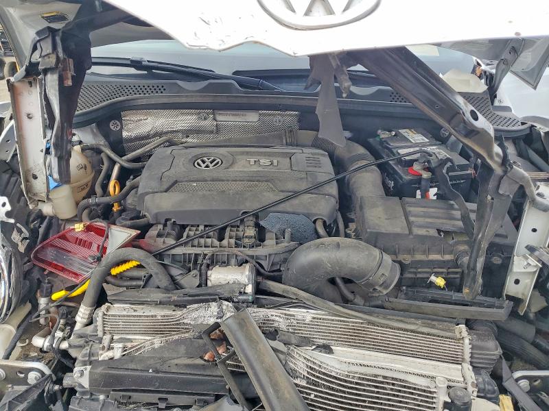 Photo 11 from auction – 2017 VOLKSWAGEN BEETLE S/S with VIN 3VW517AT9HM807031