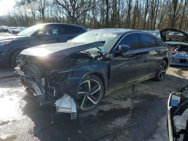 HONDA ACCORD 2018 with VIN 1HGCV2F3XJA004713 - Photo from auction