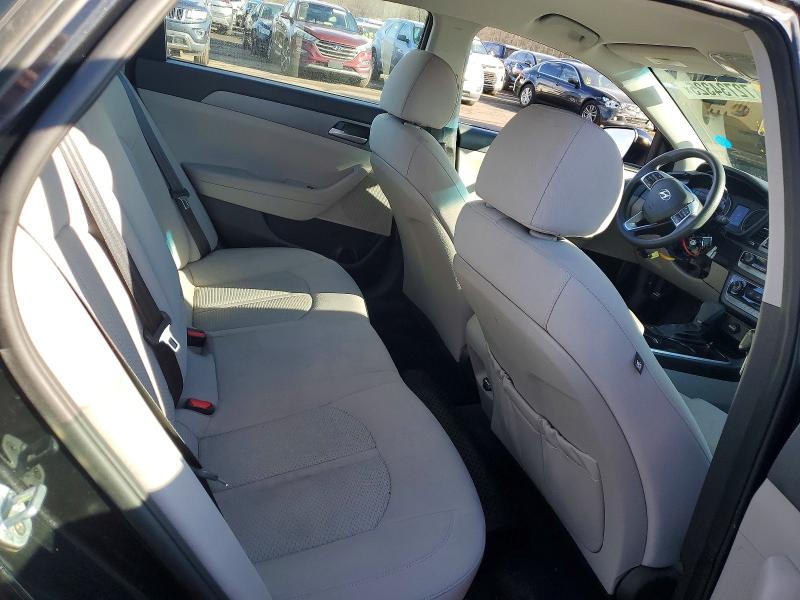 Photo 10 from auction – 2019 HYUNDAI SONATA SE with VIN 5NPE24AF1KH753536