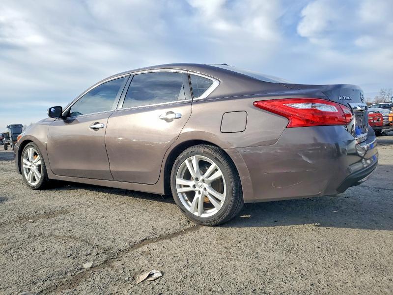 Photo 2 from auction – 2016 NISSAN ALTIMA 3.5 with VIN 1N4BL3AP4GC258856