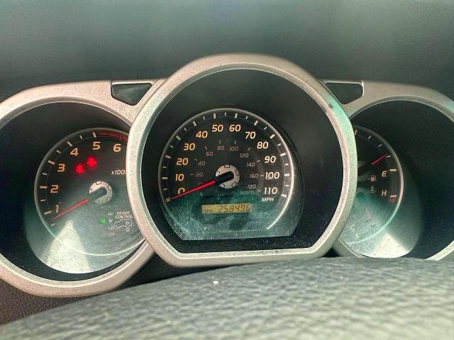 Foto 8 de la subasta – 2004 TOYOTA 4RUNNER con VIN JTEBT17R748009565