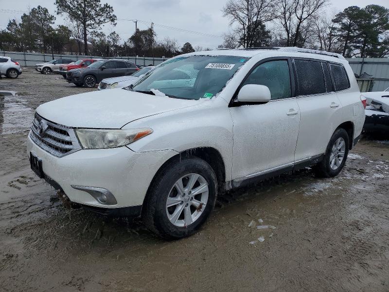 TOYOTA HIGHLANDER 2012 with VIN 5TDBK3EH3CS160068 - Photo from auction