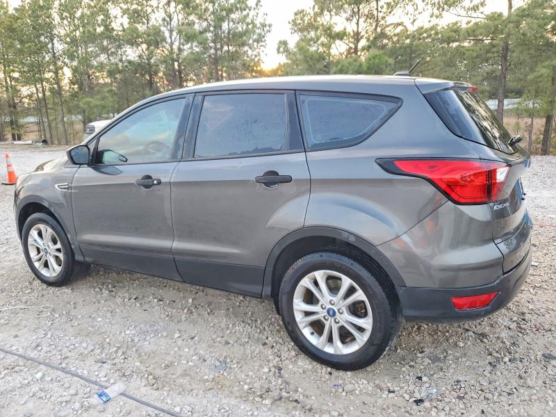 Photo 2 from auction – 2019 FORD ESCAPE S with VIN 1FMCU0F74KUC25406