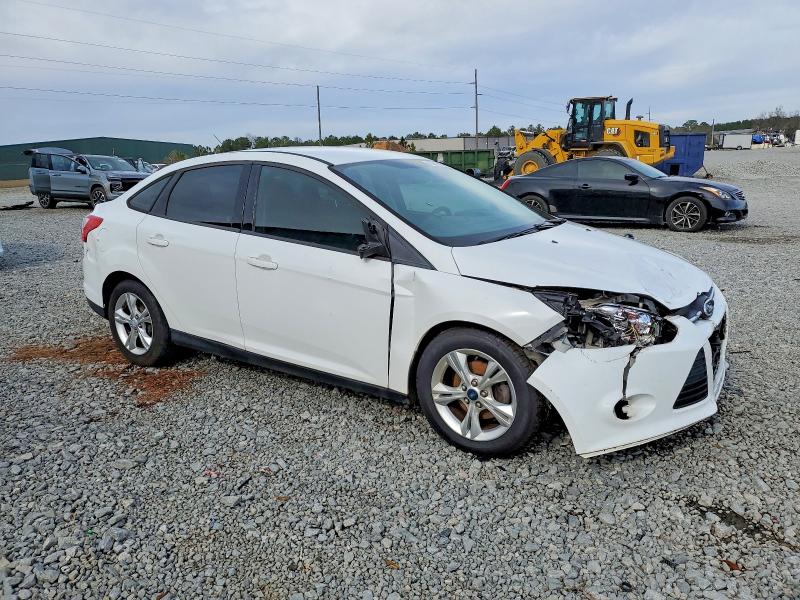 Photo 4 from auction – 2013 FORD FOCUS SE with VIN 1FADP3F21DL217459