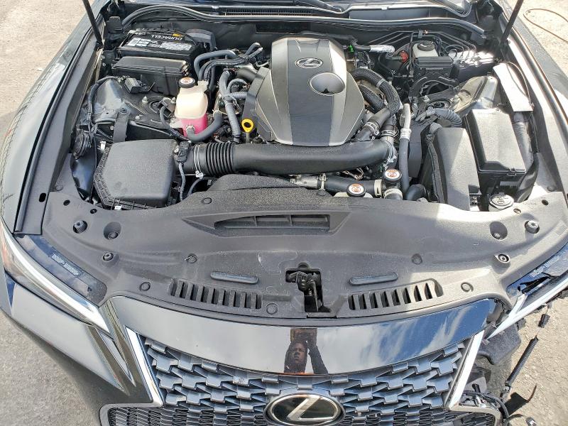 Photo 11 from auction – 2021 LEXUS IS 300 with VIN JTHCA1D2XM5115112