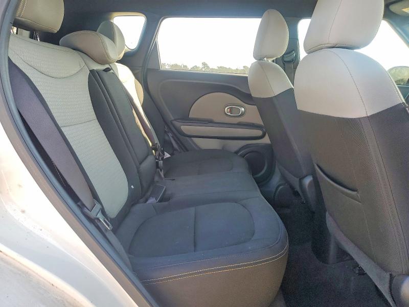 Photo 11 from auction – 2016 KIA SOUL with VIN KNDJP3A54G7409888
